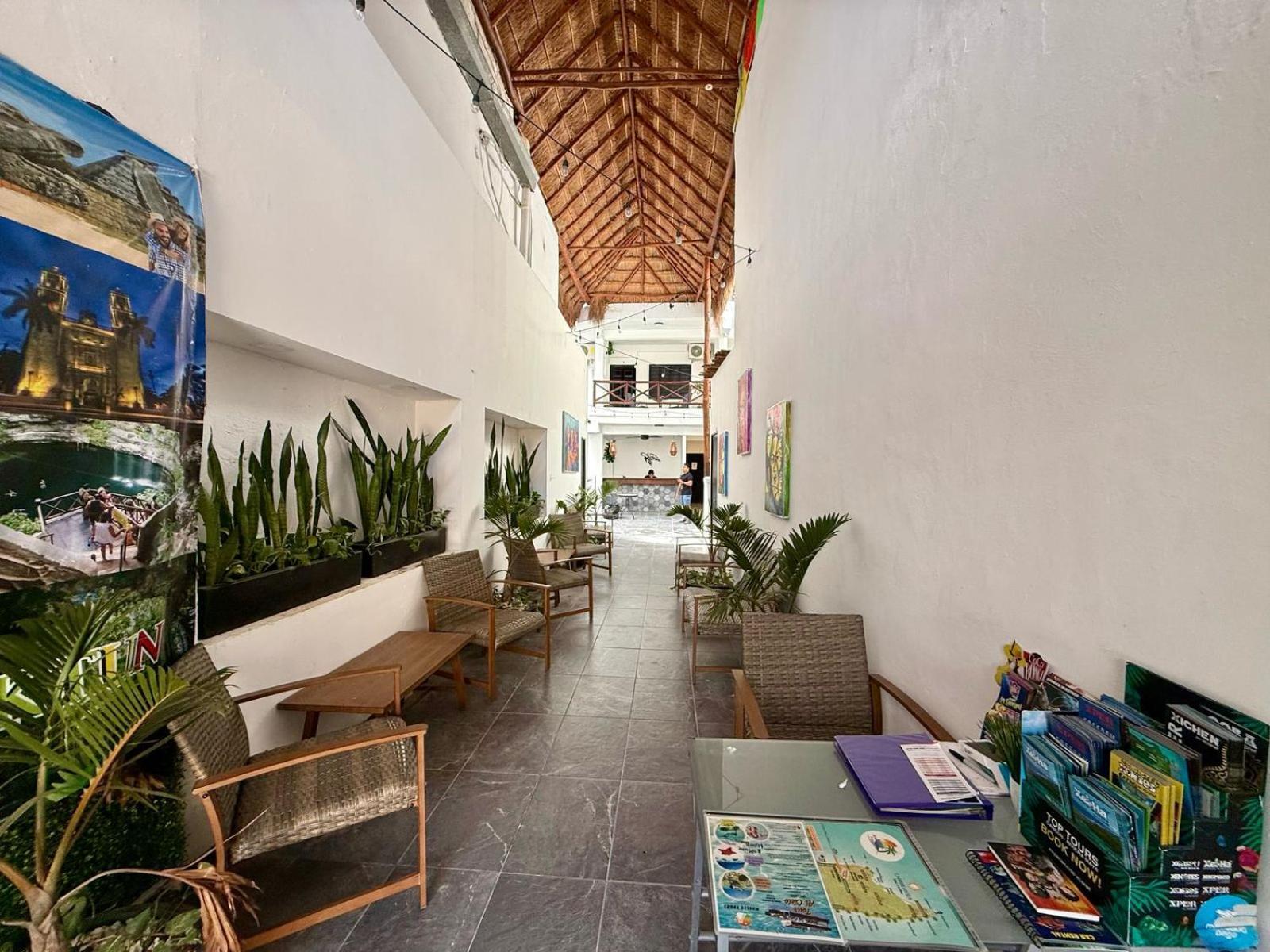 Casa Tortuga 5Th Ave Hotel Плая дел Кармен Екстериор снимка