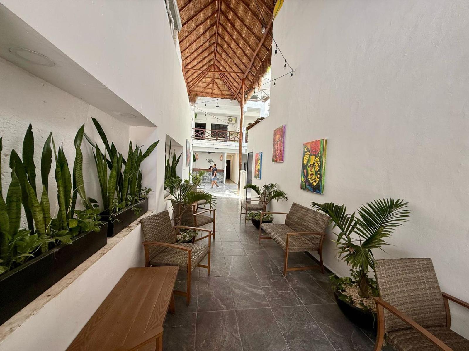 Casa Tortuga 5Th Ave Hotel Плая дел Кармен Екстериор снимка